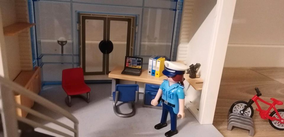 Playmobil Polizeiwache in Velten