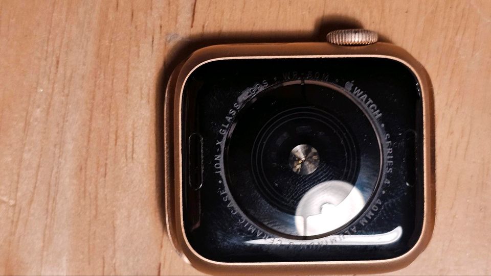 Apple Watch Series 4, 40mm,  Glasbruch in Nordenham