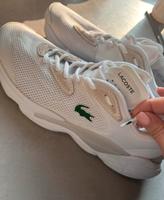 Lacoste Turnschuhe Sneaker weiß 42,5 Nordrhein-Westfalen - Minden Vorschau