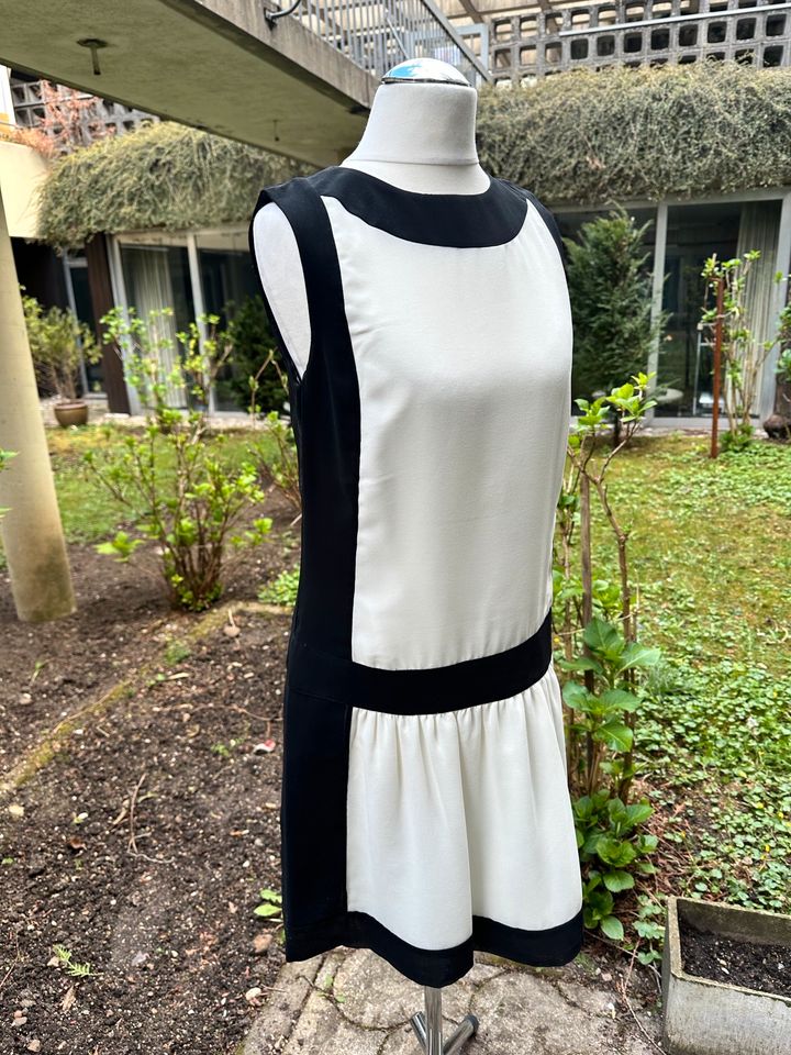 Neu Ted Baker Kleid schwarz weiß 36 S in München