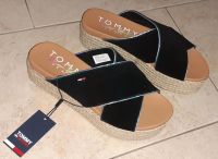 Tommy Hilfiger,Velourleder-Pantolette,40,Plateau,NP119,-Neu Berlin - Wilmersdorf Vorschau