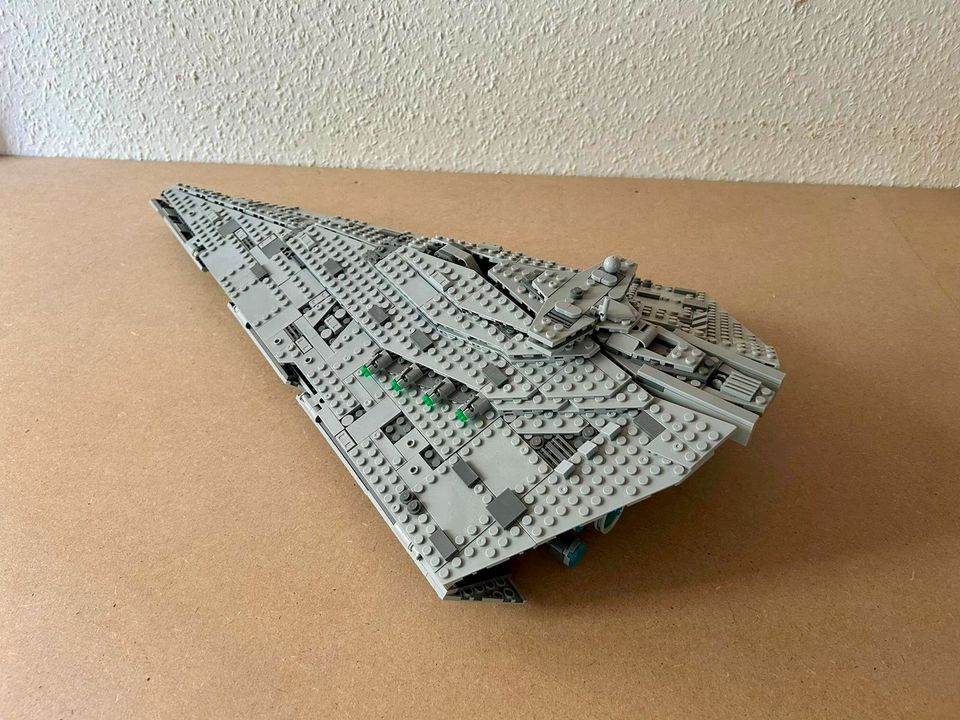 LEGO Star Wars 75190 First Order Star Destroyer inkl. Figuren in Dresden
