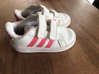 Adidas, Kinderschuhe in Größe 23 Nordrhein-Westfalen - Erkelenz Vorschau