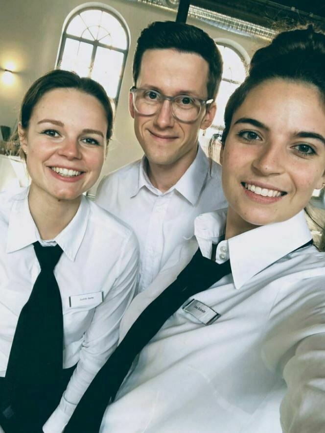 14,50€/h: Dein genialer Servicejob in einem Luxushotel Düsseldorf in Düsseldorf