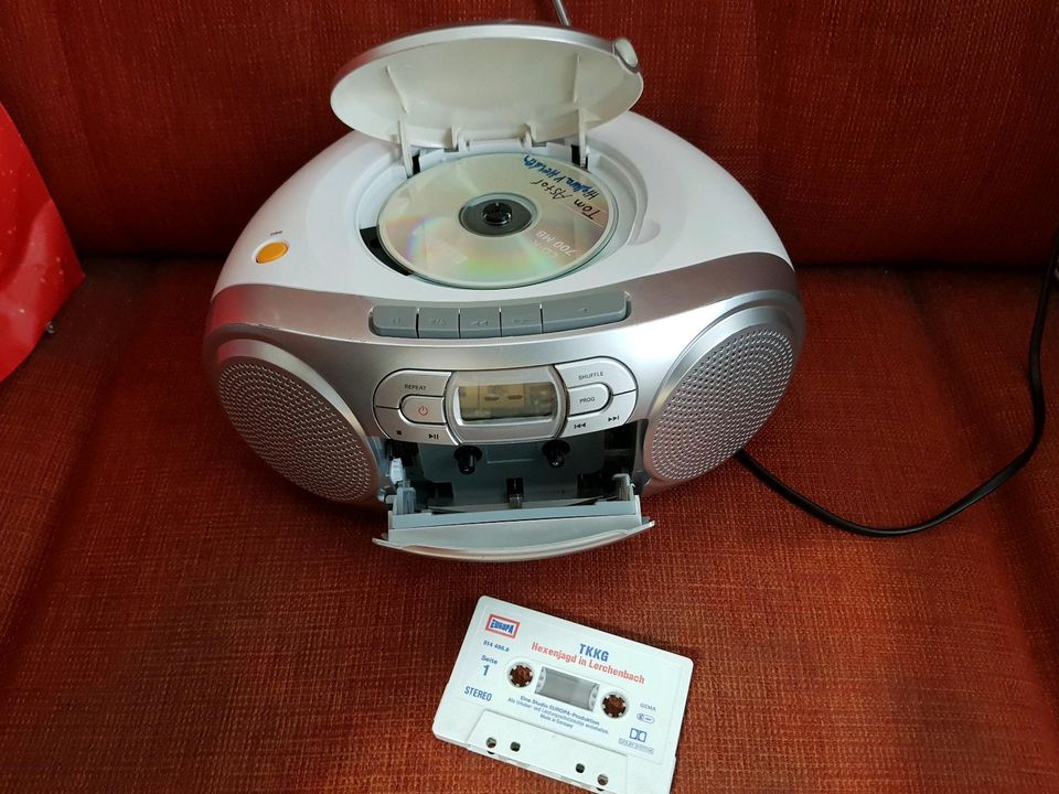 CD Player von Philips AZ127 in Duisburg