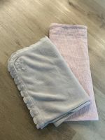 Baby Decken rosa und grau/beige Niedersachsen - Aurich Vorschau