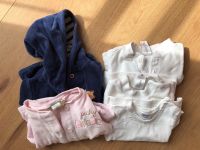 Paket Pullis und Westen Baby Größe 56 Saarland - Schwalbach Vorschau