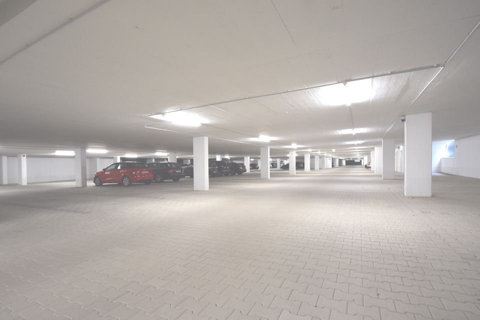 Moderne 2-Zi.-Wohnung mit Einbauküche, Loggia, Tiefgarage, Oberirdischem Stellplatz in Villingen-Schwenningen