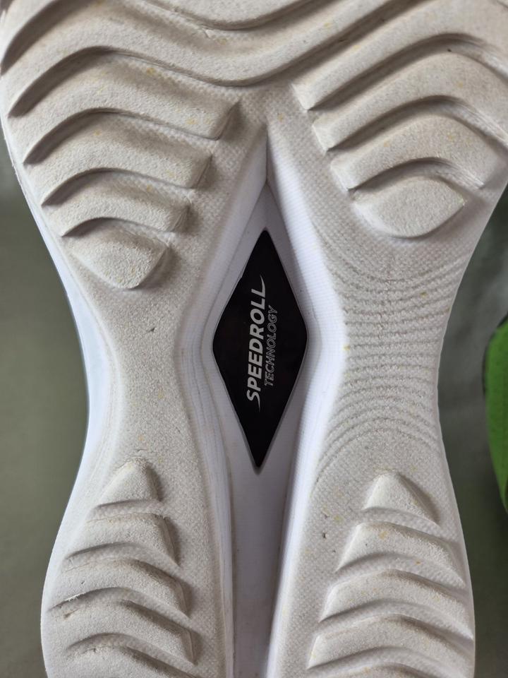 Saucony Kinvara Pro Größe 45 Laufschuhe Carbonschuhe Running in Heroldstatt