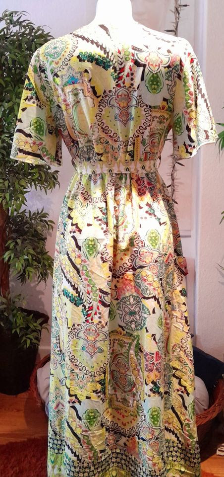 Kleid Sommer Wickelkleid retro bunt leicht luftig Maxikleid in Hamburg