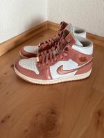 Nike Air Jordan 1 Mid Women rosa metallic Gr 40 Bayern - Feuchtwangen Vorschau