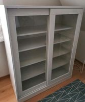 Schrank / Vitrine mit Schiebetüren (SYVDE) von IKEA Nordrhein-Westfalen - Rheda-Wiedenbrück Vorschau