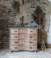 Kommode Vintage Schrank Barock Landhausstil upcycling shabby Holz Nordrhein-Westfalen - Rees Vorschau