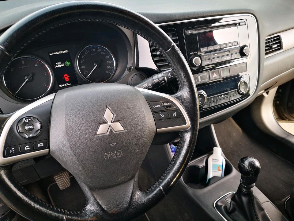 Mitsubishi Outlander 2WD Cleartec Diesel in Walluf