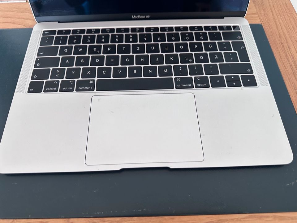 MacBook Air Juli 2019 256 GB in sehr gutem Zustand in Bonn