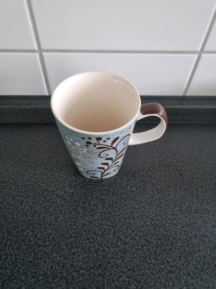 Tasse blau ,braun in Hannover