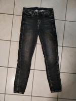 Guess Jeanshose in Gr. 28 Frankfurt am Main - Kalbach Vorschau