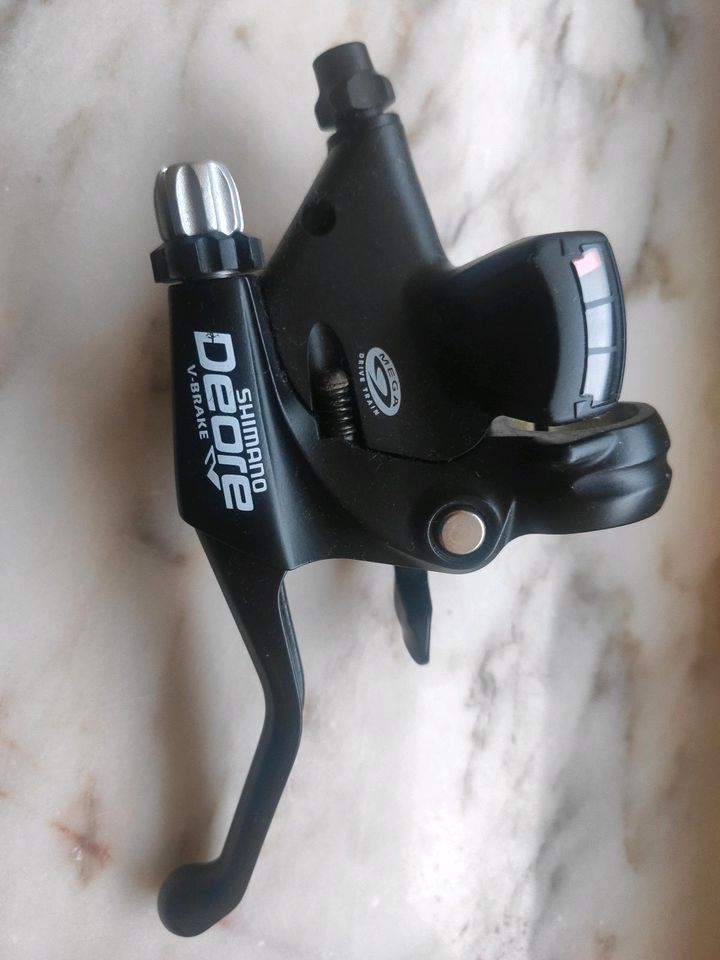 Shimano Deore  3x9 fach super Zustand in Lippstadt