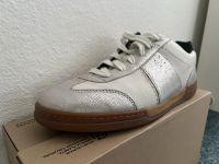 Clarks Sneaker 41 in weiss / glänzend NEU CraftMatch Baden-Württemberg - Eichstetten am Kaiserstuhl Vorschau