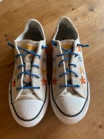 Converse Halbschuhe weiß mit Blumen Hessen - Schaafheim Vorschau