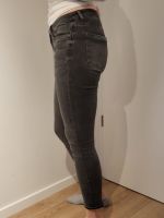 graue Skinny Jeans Nordrhein-Westfalen - Frechen Vorschau