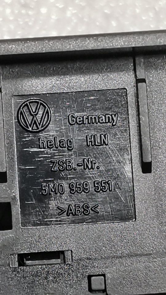 ORIGINAL 5M0959551A Schalter Tankdeckel VW Golf Plus in Hannover