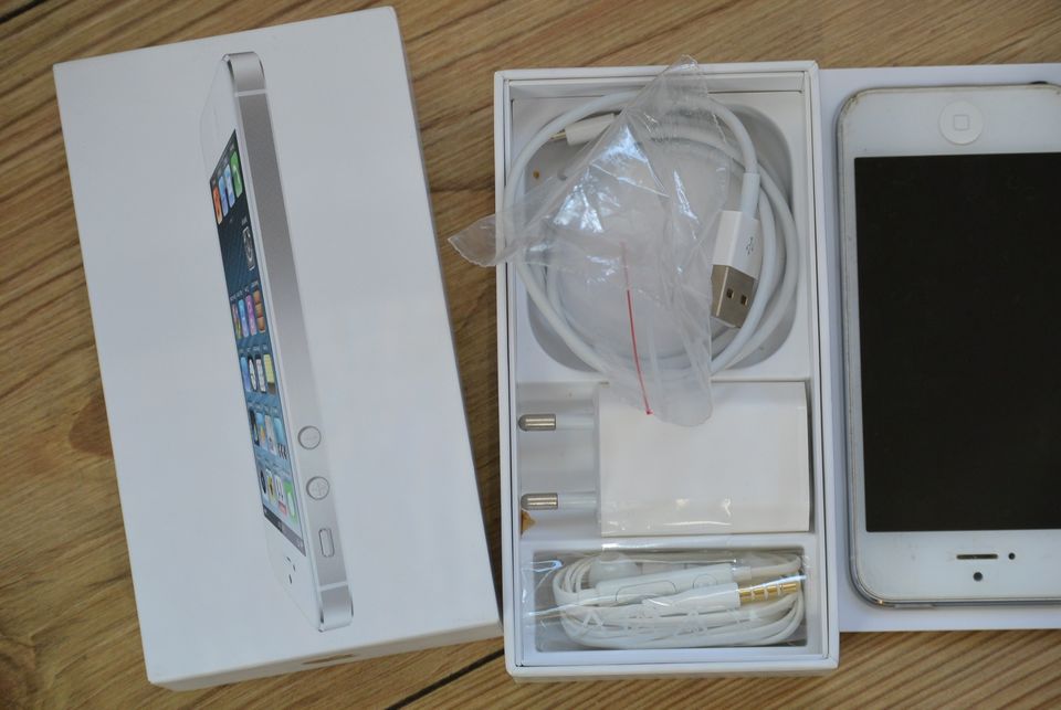 iPhone 5, weiss, 16GB in Odenthal