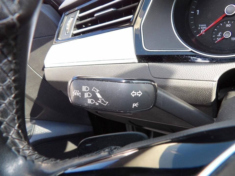 Volkswagen Passat Variant Comfortline DSG LED Massage Navi in Bremen