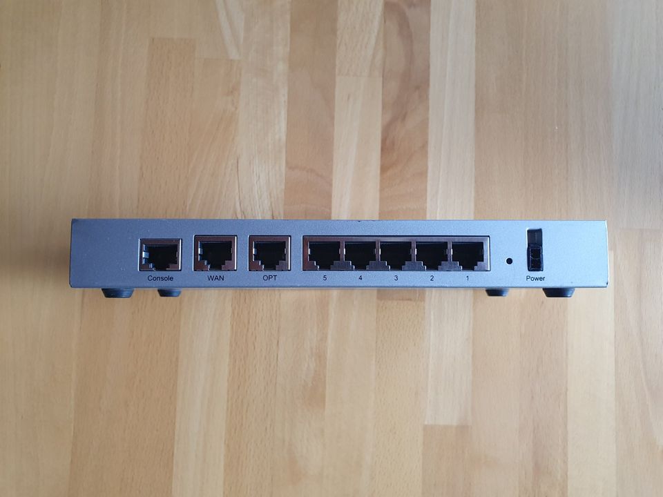 Sonicwall TZ 180 Firewall in Jossgrund