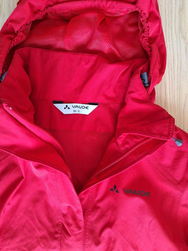 Vaude Regenjacke Funktionsjacke Größe S in Ahrensburg