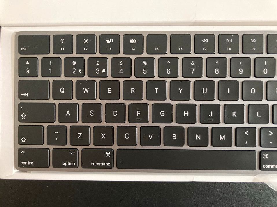 Apple Magic Keyboard (englisches Layout, UK) in Leipzig