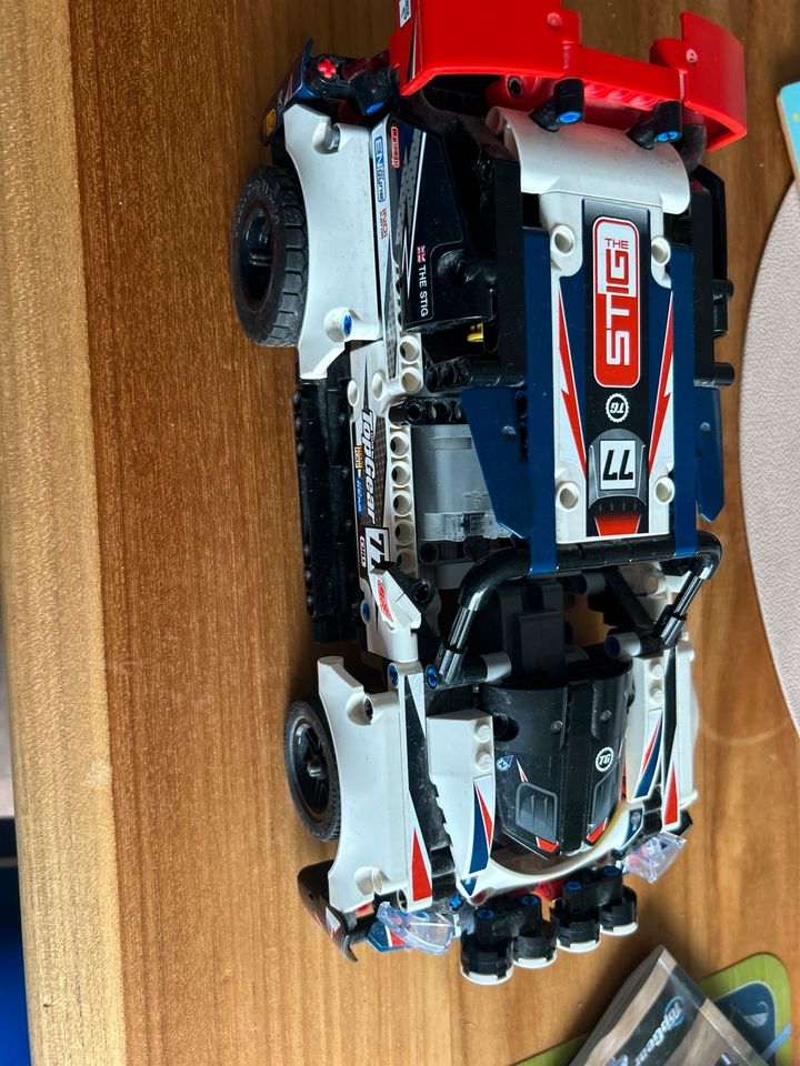 Lego Technik Ralley wagen 42109 in Duisburg