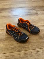 Sneaker Gr.38 Sportschuhe Turnschuhe Schnellverschluss Halle Top Mecklenburg-Vorpommern - Neuburg (Nordwestmecklenburg) Vorschau