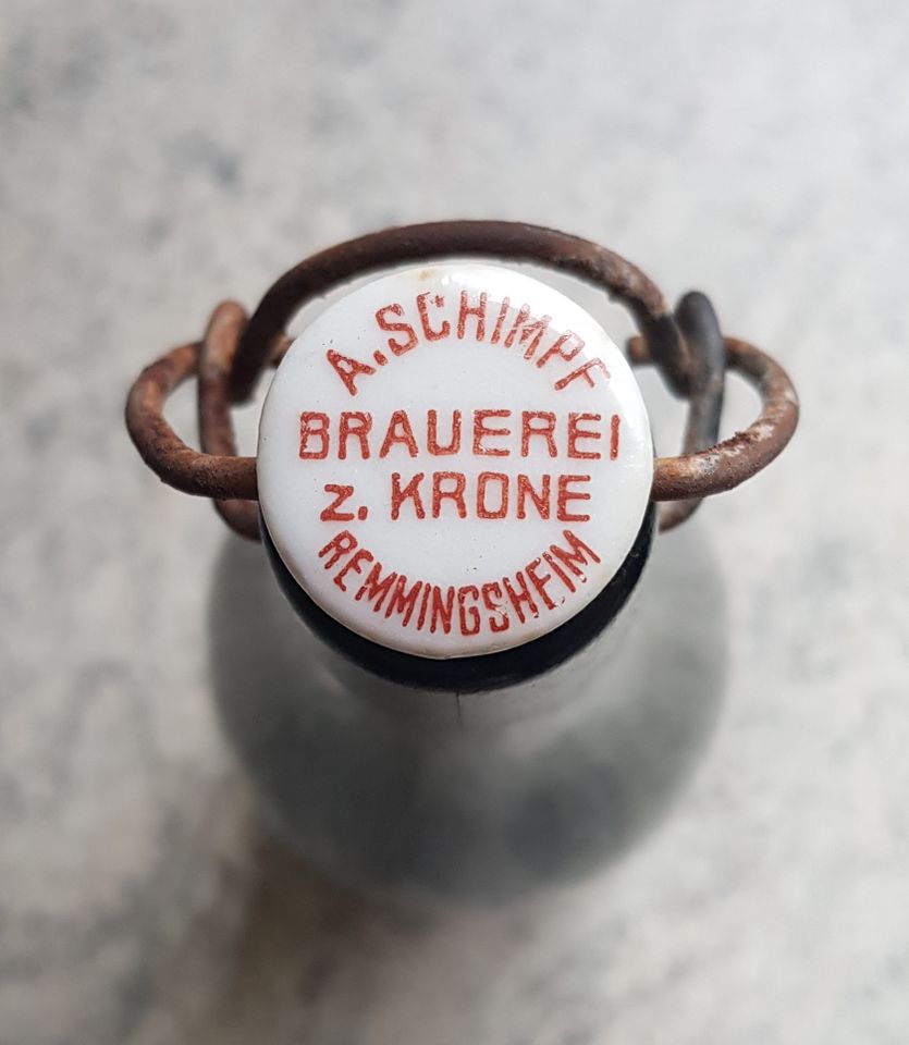 Fünf 1 l Bierflaschen m. Verschluss Bayern / Baden Württemberg in Berlin
