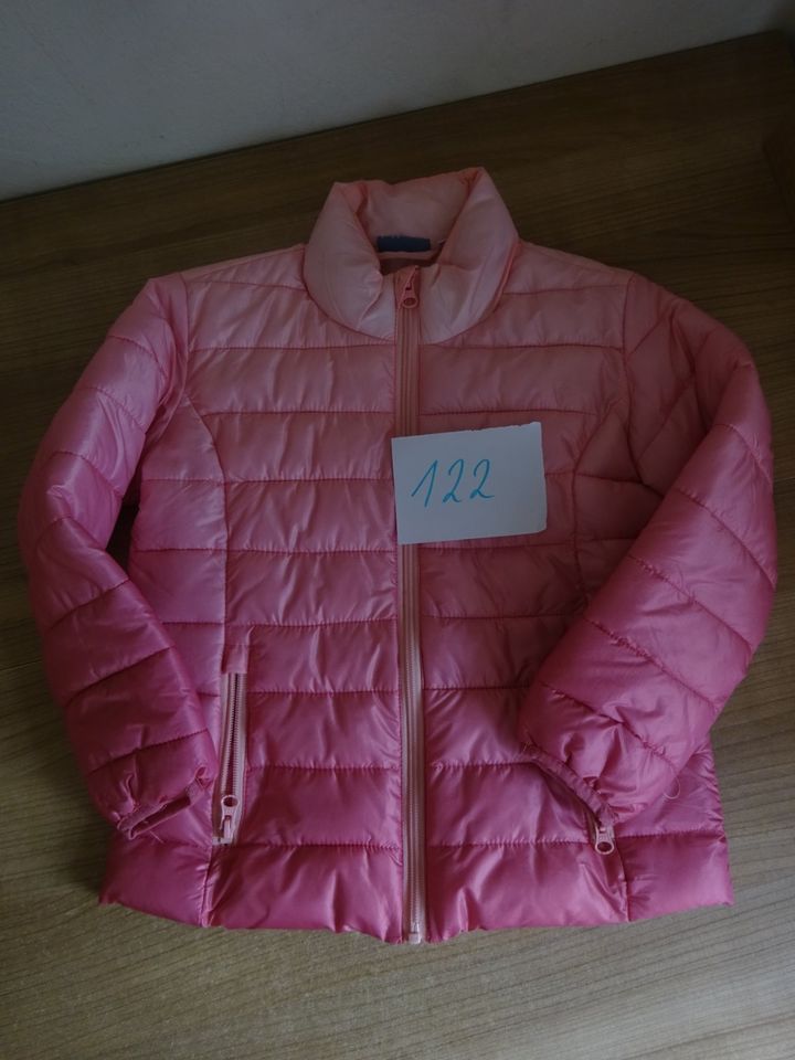 Steppjacke Größe 122 = 5,00€ in Visbek