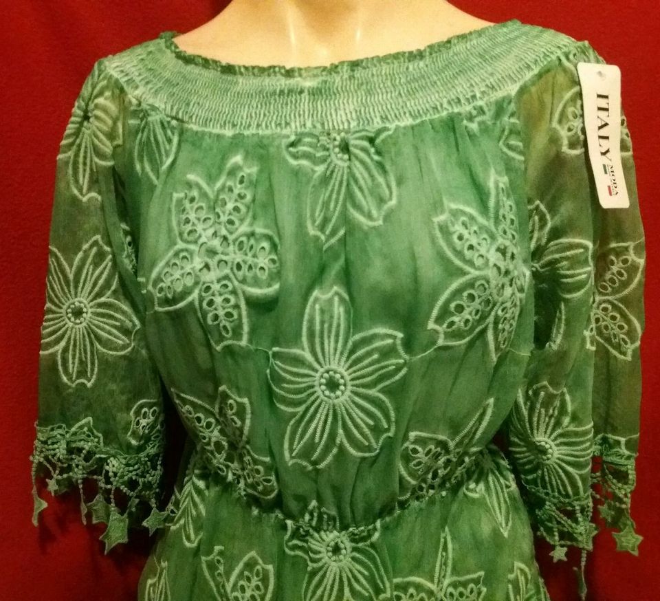 ausgefallenes Kleid Blumen Sterne Italy Moda in Stuttgart