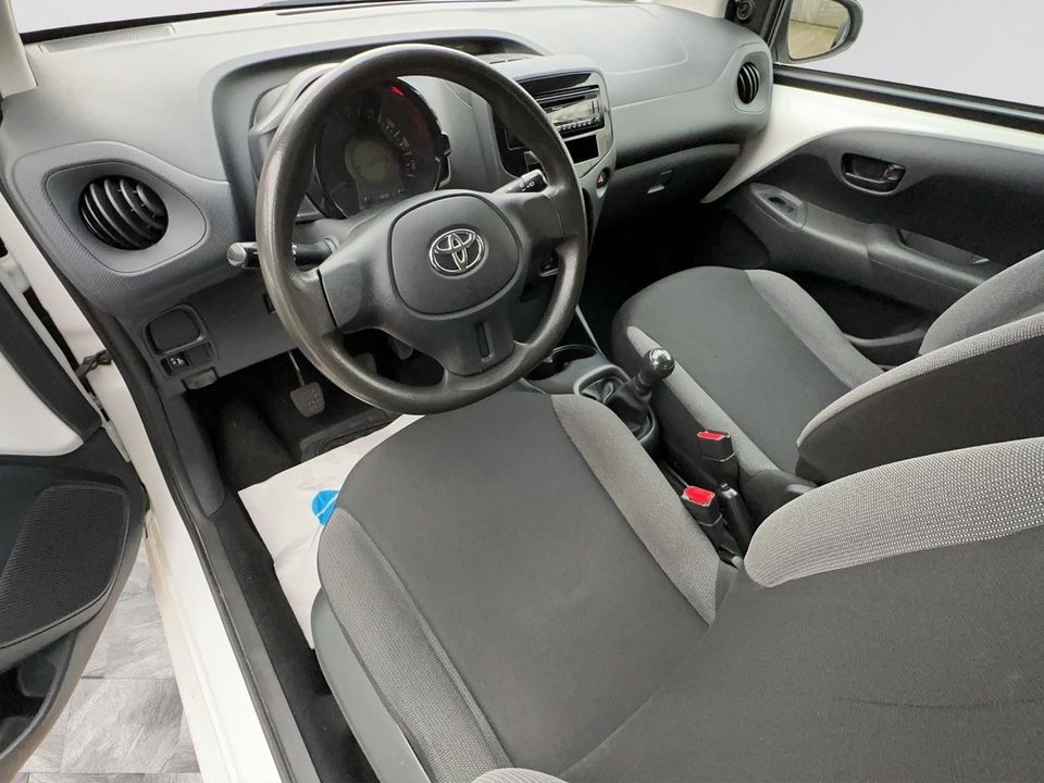 Toyota AYGO 1.0 VVT-i x Business (TÜV-Klima-LED-Xenon) in Treia
