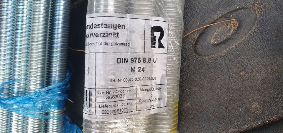 1x Gewindestange feuerverzinkt M24 nach DIN976 (eh. 975) L=1000mm in Hamburg