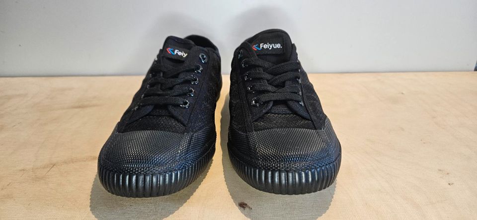 Feiyue Schuhe retro schwarz NEW STYLE Gr. 40 in Rostock