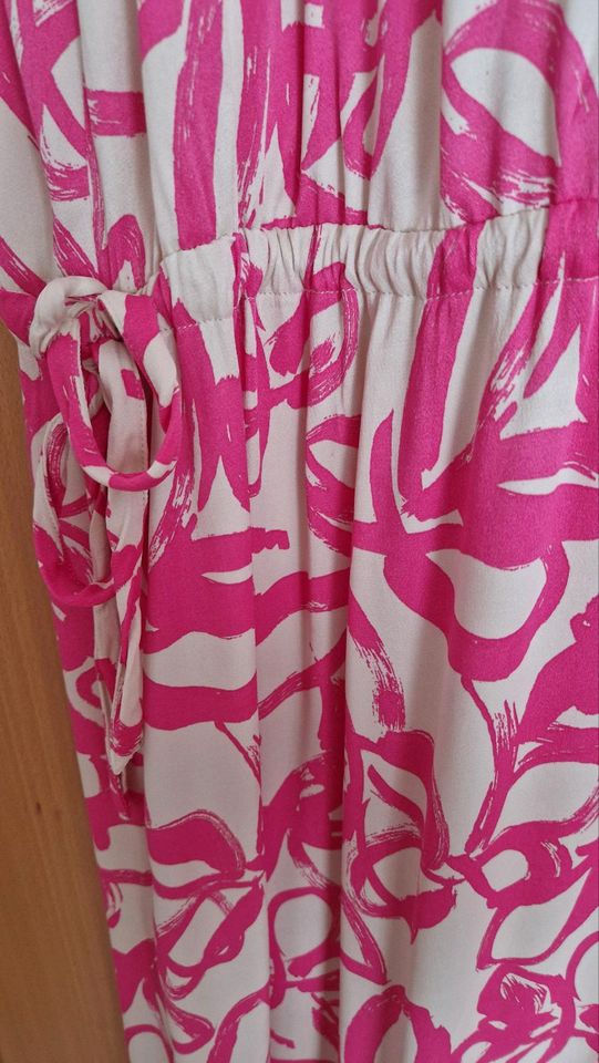 Kleid Ulla Popken NEU Gr. 52 pink/creme in Höxter