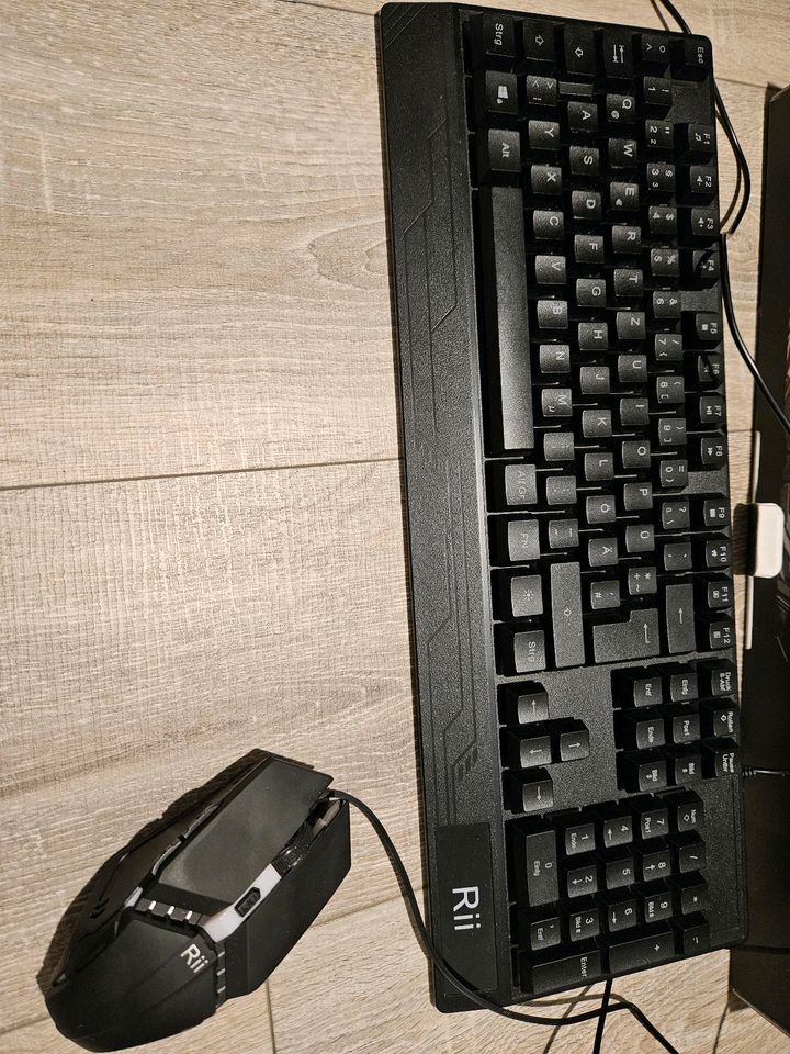 Bluetooth Tastatur/maus. Kabelgebundene gaming tastatur und maus in Oberkochen