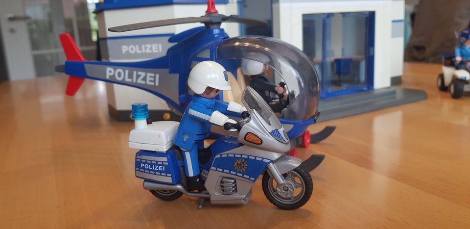 Playmobil Polizeistation, Quad, Motorräder, Hubschrauber in Dörverden