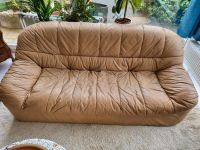 Sofa und Sessel, Kunstleder beige Bayern - Glashütten Vorschau