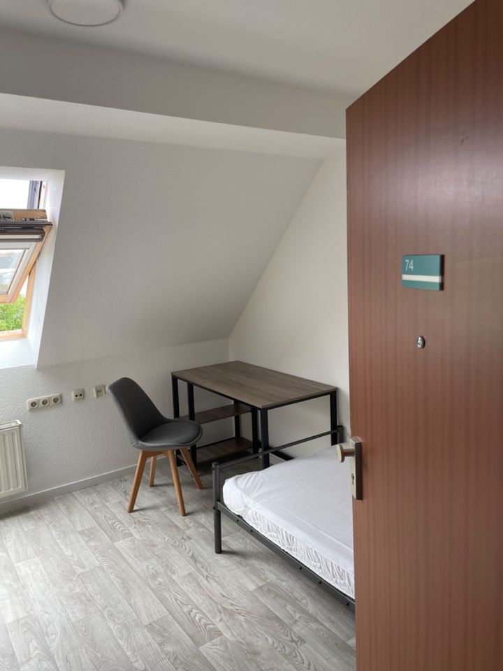 Möblierte 1-Zimmer-Wohnung in zentraler Lage von Gö. (ab 15.06) in Göttingen