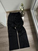 Hose Sporthose Jogginghose Gr. XS schwarz straight High waist dam Bayern - Eckersdorf Vorschau