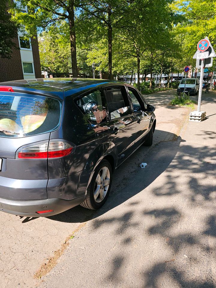 Ford S max in Schwanewede