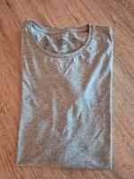 Schönes Herren T-Shirt/ Grau/ Jack & Jones Niedersachsen - Osterode am Harz Vorschau