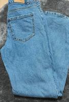 Stradivarius  Teen Jeans Größe 40 Hessen - Fulda Vorschau