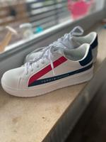 Damen Sneaker Tommy Hilfiger Baden-Württemberg - Nürtingen Vorschau