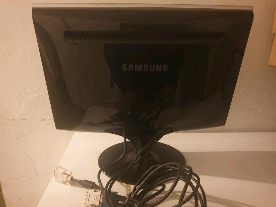 Samsung Sync Master 220 in Saarbrücken